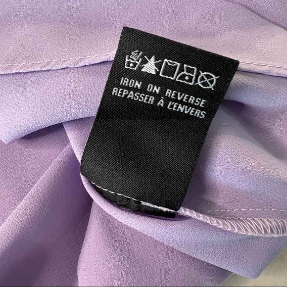 NEW Le Chateau Lavender Ruffled V Neckline Tank Top Blouse Size Large - Picture 5 of 7